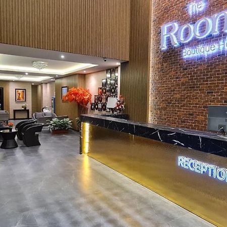 The Room Boutique Hotel Sakon Nakhon Bagian luar foto
